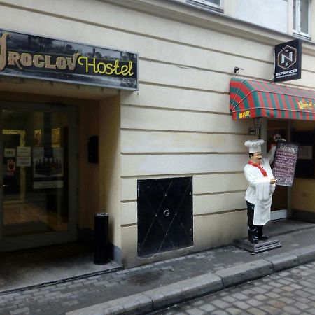Wroclov Hostel Wroclaw Bagian luar foto