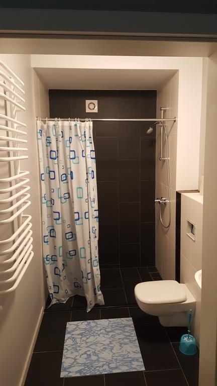 Wroclov Hostel Wroclaw Bagian luar foto