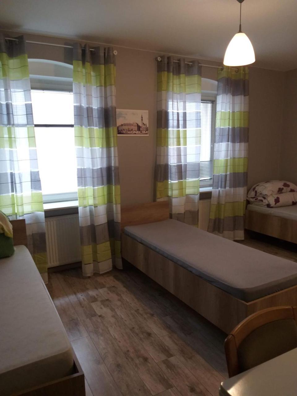Wroclov Hostel Wroclaw Bagian luar foto